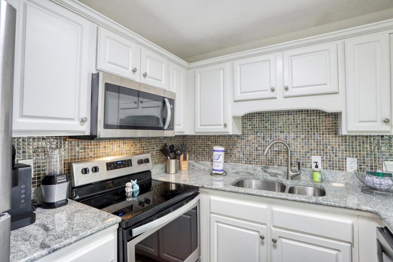 Bay Point Harbour Apartment *